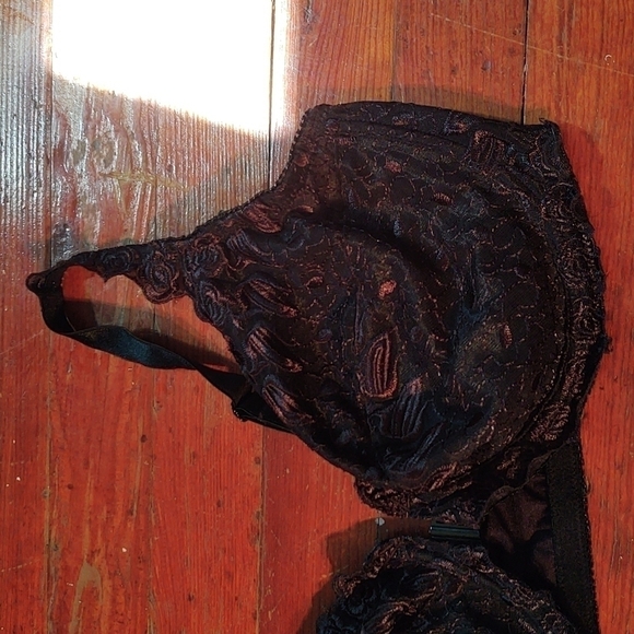 Amoureuse Women's Embroidered Front-Close Underwire Black Bra Sz 40C - Picture 3 of 11